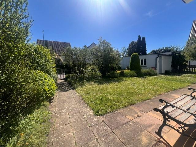 Einziehen & Wohlfühlen! Interessantes Einfamilienhaus in Esslingen-Berkheim! - Garten (50337)