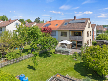 Lichtdurchflutete Doppelhaushälfte in ansprechender Wohnlage!, 88400 Biberach, Doppelhaushälfte