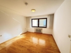 Schlafzimmer - Licht, Lage, Lebensqualität – Charmante 2-Zimmer-Erdgeschosswohnung mit Sonnenbalkon!