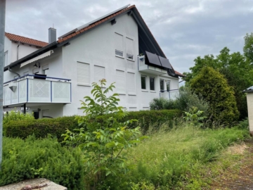 Schönes Wohnambiente! Sofort beziehbare 2,5 Zimmer-Wohnung mit Balkon!, 73061 Ebersbach an der Fils, Wohnung