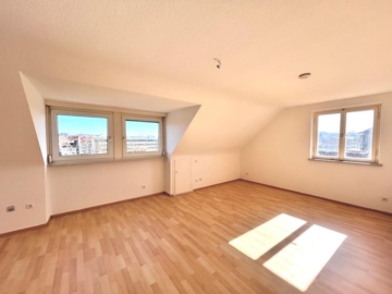 Sofort beziehbar! Interessante 2 Zimmer-Wohnung in Stuttgart-Bad Cannstatt!, 70376 Stuttgart, Wohnung