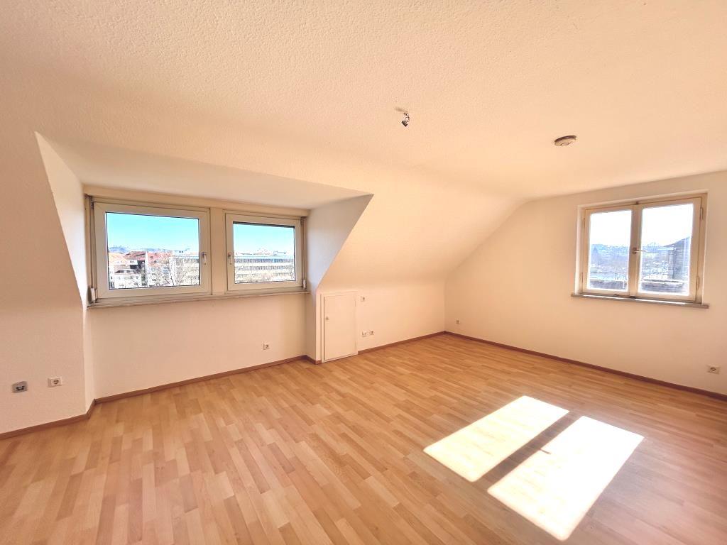 Sofort beziehbar! Interessante 2 Zimmer-Wohnung in Stuttgart-Bad Cannstatt! - Bad Cannstatt (39470)