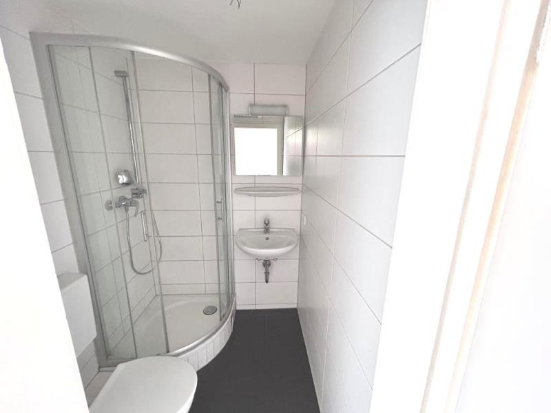 Dachgeschosscharm trifft Neckarblick - Lichtdurchflutete 2-Zimmer Wohnung mit perfekter Anbindung! - Bad (51455)