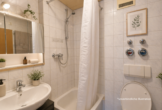 Badezimmer - Interessantes Angebot! Lichtdurchflutetes 1 Zimmer-Apartment in Wendlingen!