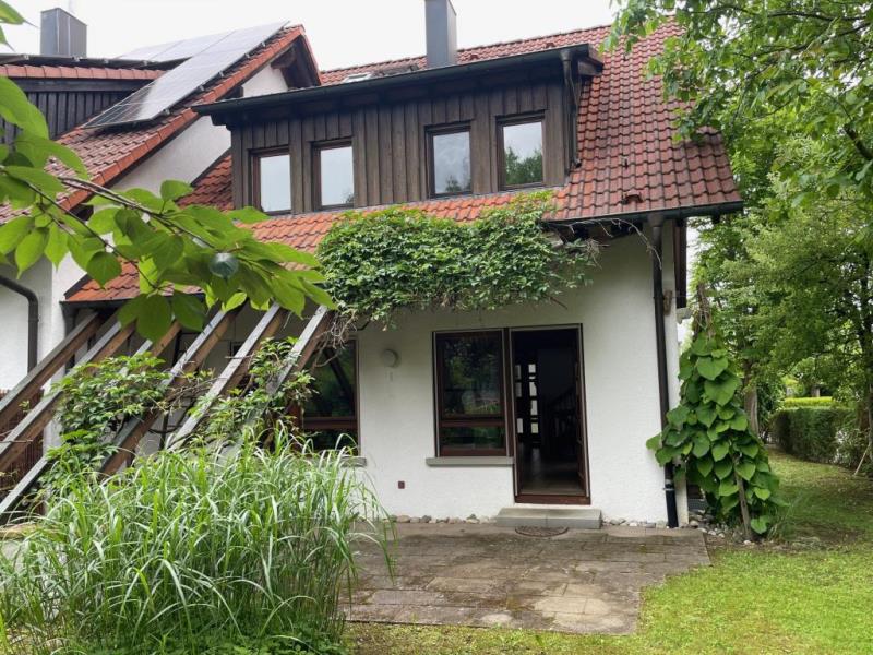 Platz für Glücksmomente! Gemütliches Reiheneckhaus mit Terrasse & Garten! - Zell unter Aichelberg (47472)