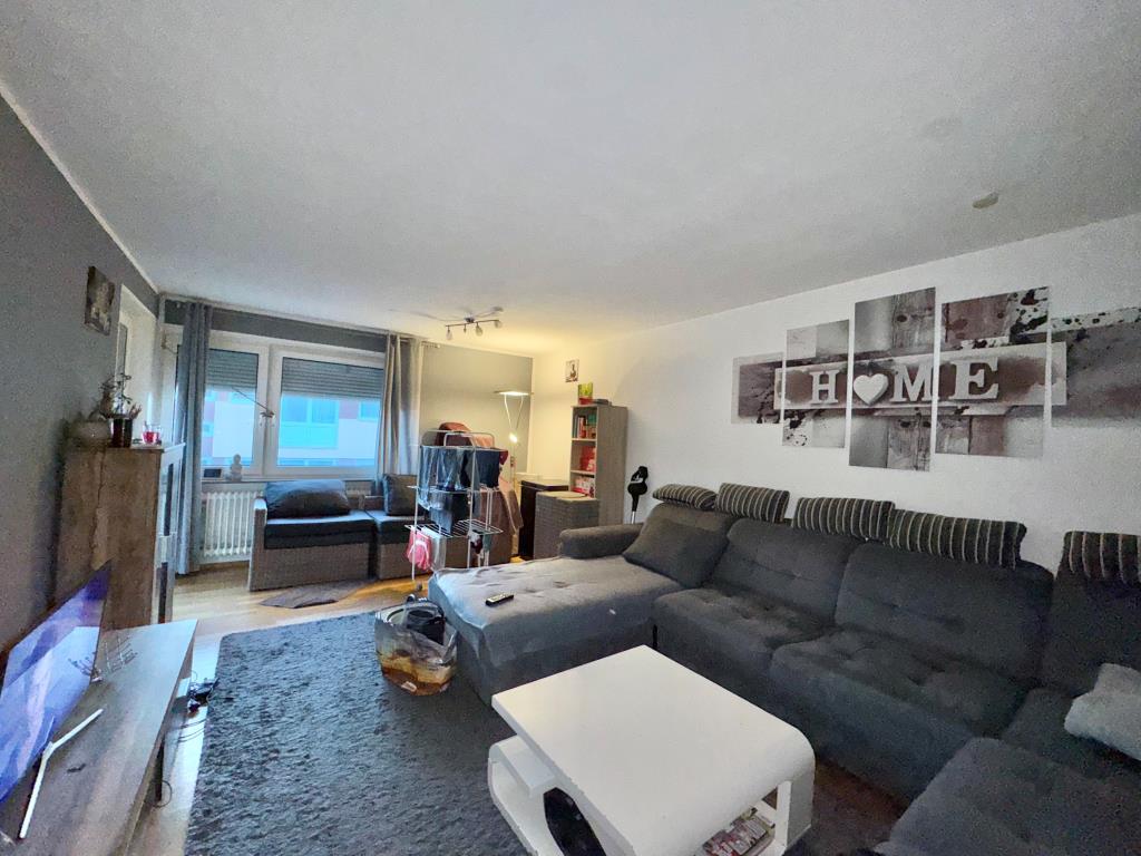 Jetzt erwerben & später beziehen! Interessante 2 Zimmer-Wohnung mit Balkon! - Wohn/- Essbereich (36760)