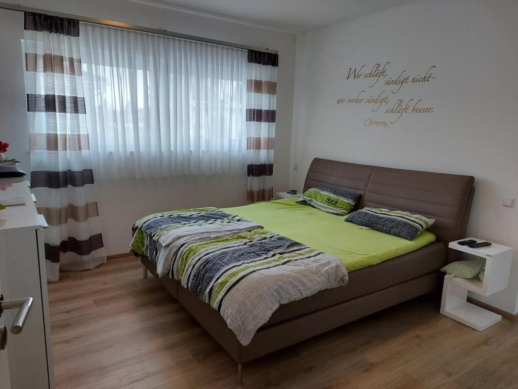 Wohntraum im Grünen - Modernes, frei stehendes Einfamilienhaus mit Chic und Charme! - Blick Schlafen (38788)