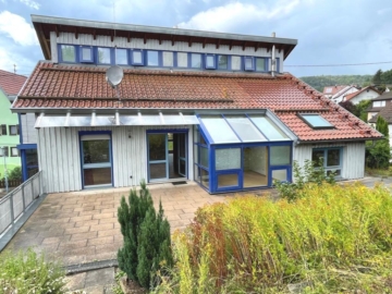Seltene Gelegenheit! Attraktives Wohn/- u. Geschäftshaus in Winzingen!, 73072 Donzdorf, Wohn- und Geschäftshaus