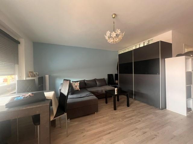 Kapitalanleger aufgepasst! Schönes 1,5 Zimmer-Apartment in Scharnhausen! - Wohn/-Ess & Schlafbereich (47398)
