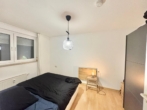 Schlafzimmer - Aufzug, Tiefgarage & Hausmeisterservice! Tolle 2 Zimmer-Wohnung in LB!