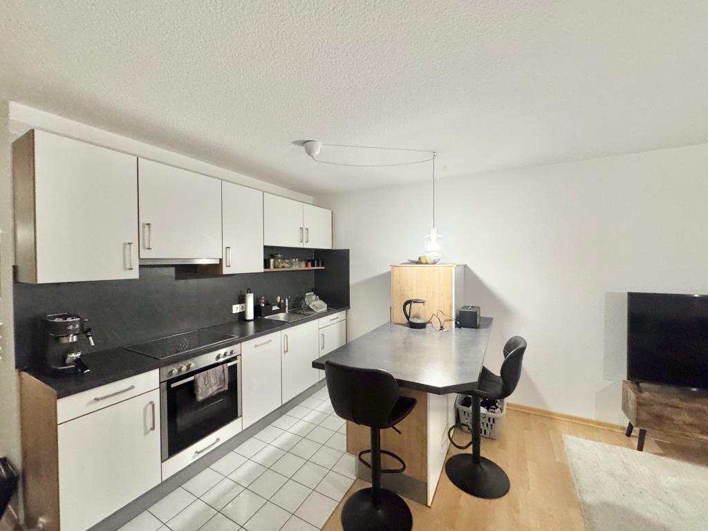 Aufzug, Tiefgarage & Hausmeisterservice! Tolle 2 Zimmer-Wohnung in LB! - Küche (38565)