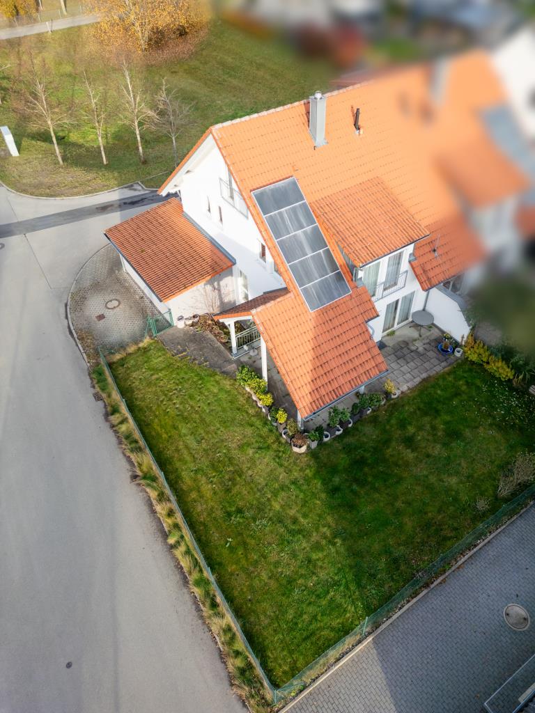 Sichern Sie sich sicheren Ertrag heute - Doppelhaushälfte in BC-Mettenberg als Kapitalanlage! - Außenansicht 2 (38463)