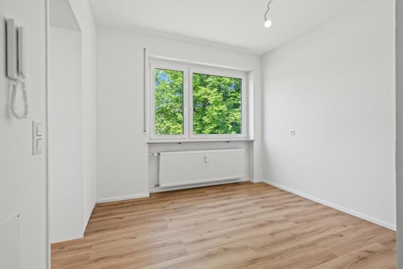Möchtest auch du einfach einziehen und dich wohlfühlen? Renovierte 3 1/2- Zimmer-Wohnung! - Essen 2 (45384)