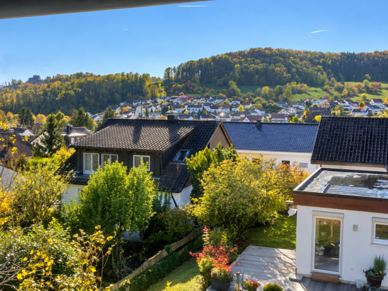 Staatliches Anwesen! Freistehendes Einfamilienhaus für gehobene Ansprüche! - Aussichtslage (54956)