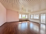Wohnzimmer - Sofort beziehbare 3,5 Zimmer Wohnung mit Balkon und Garage in Beutelsbach!