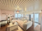 Wohnzimmer - Ideale Gelegenheit! Tolle 3,5 Zimmer-Wohnung mit 2. Balkone in Beutelsbach!