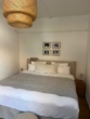 Schlafen2 - Altbau-Charme mit Marktplatzblick – besondere 3-Zimmer-Wohnung im Obergeschoß!