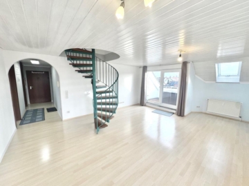 Top-Lage von Aichwald! Traumhafte Maisonette Wohnung mit schönem Ausblick!, 73773 Aichwald, Wohnung