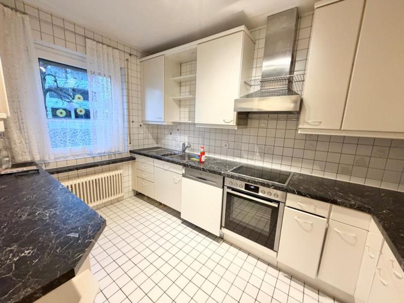 Gartentraum! Renovierte 4 Zimmer Wohnung mit Terrasse und Garten in Leinfelden-Echterdingen! - Küche (44262)