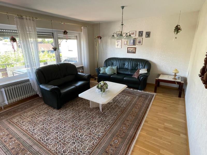 Familien aufgepasst! Attraktive Doppelhaushälfte mit sonniger Terrasse & Garten! - Wohnzimmer (48337)