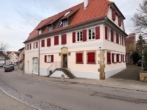 Kernen im Remstal - Wohnen & Arbeiten! 4 Zimmer-Wohnung mit Gewerbe mit historischem Charme!