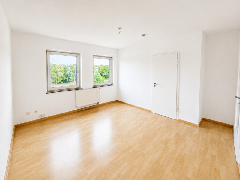 Sofort beziehbar! Großzügige 3 Zimmer-Wohnung mit Balkon in Citywohnlage! - Schlafzimmer (52170)