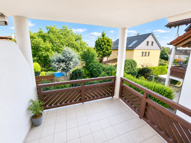 Ankommen & abschalten! Schöne 2 Zimmer-Wohnung mit Balkon ins Grüne! - Balkon (51945)