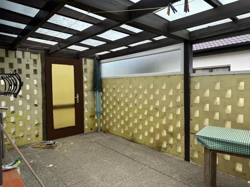 Frisch renovierte 4 Zimmer-Wohnung im EG mit eigenem, großen Garten! - Terasse 2 (49570)
