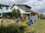 Aussen 2 - Frisch renovierte 4 Zimmer-Wohnung im EG mit eigenem, großen Garten!
