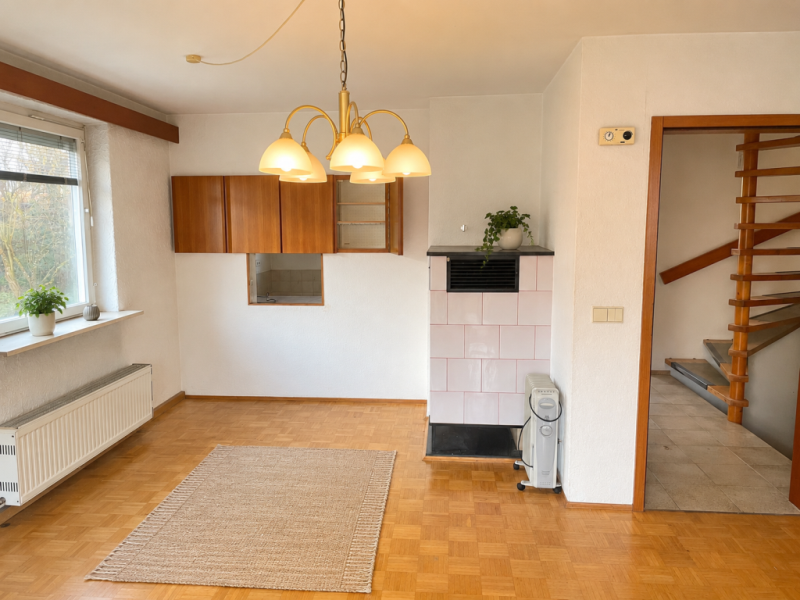 Freiraum für neue Ideen! Reiheneckhaus mit großem Garten in Mutlangen! - Wohnzimmer (53467)
