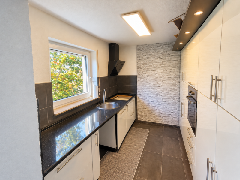 Einziehen & Wohlfühlen! Gemütliche 4 Zimmer-Wohnung mit tollem Charme! - Küche (54898)