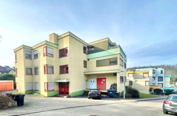 Attraktives Wohn/- u. Geschäftshaus in ES-Berkheim mit ca. 5% Mietrendite!, 73734 Esslingen am Neckar, Mehrfamilienhaus