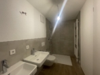 Badezimmer - Neubau in der City! Schöne 2 Zimmer-Wohnung mit Aufzug & Dachterrasse!