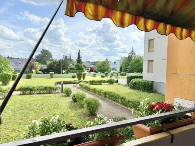 Einziehen & Wohlfühlen! Ideale 4,5 Zimmer-Wohnung mit tollem Süd-Balkon! - Außenansicht (46416)