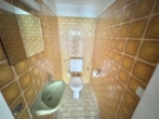 WC - Großzügige 3 - Zimmer Wohnung mit Balkon und Tageslichtbad in S-Hofen!