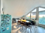 Wohn-und Esszimmer - Ideale Gelegenheit! 2 Zimmer-Dachgeschosswohnung mit Ost-Balkon!