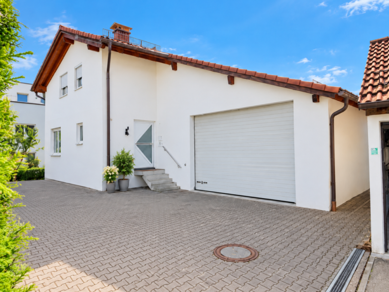 Anwesen für die Familie! Ideales freistehendes Einfamilienhaus in Roßwälden! - Ebersbach (Fils) (54407)