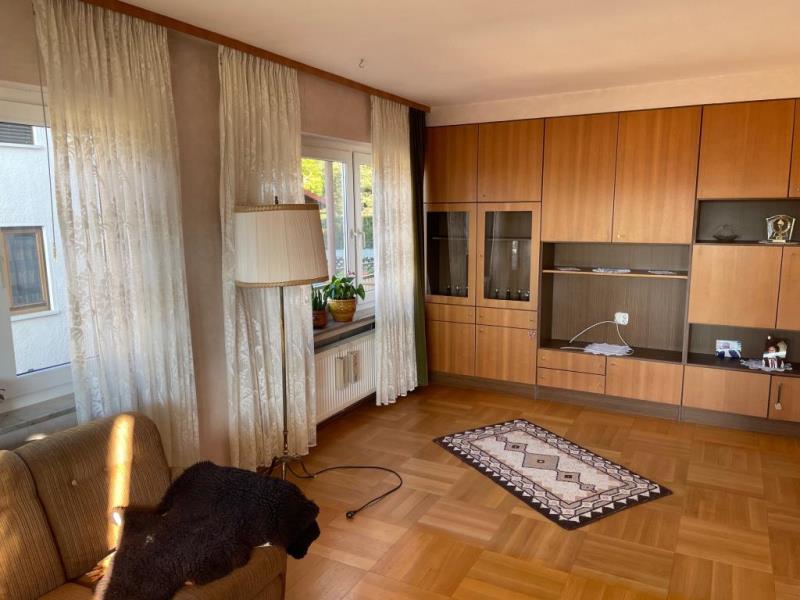 Ausschließlich für Senioren! Charmante 4 Zimmer-Wohnung mit Südbalkon! - Wohnzimmer (54797)