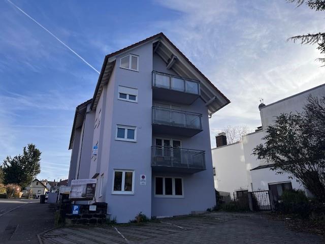 Ideal für Pendler & Singles! Interessante 1,5 Zimmer-Wohnung in Esslingen! - Außenansicht (38674)